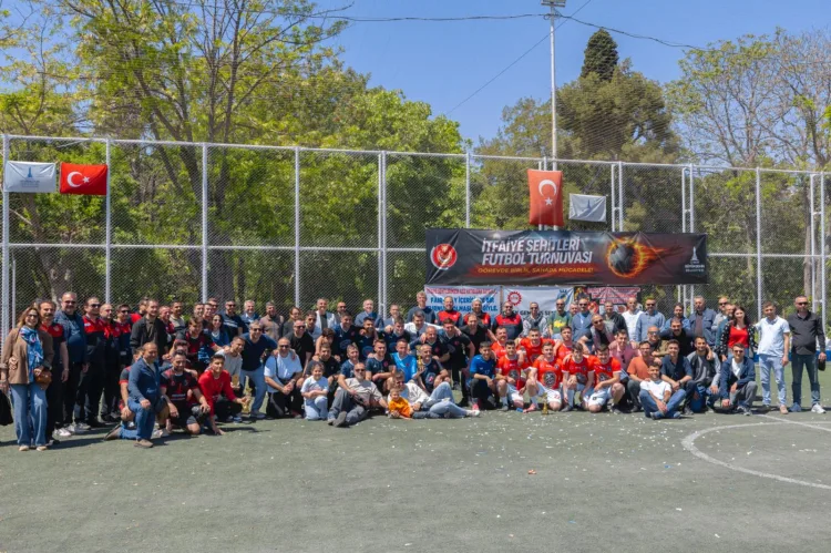 İzmir’de İtfaiye Şehitleri Futbol Turnuvası Sona Erdi
