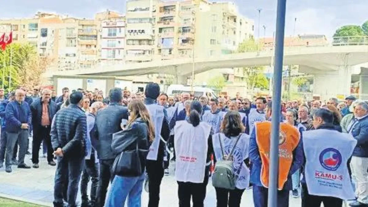 İzmir’de Korkutan Yangın: Alevler Yeniden Yükseldi!