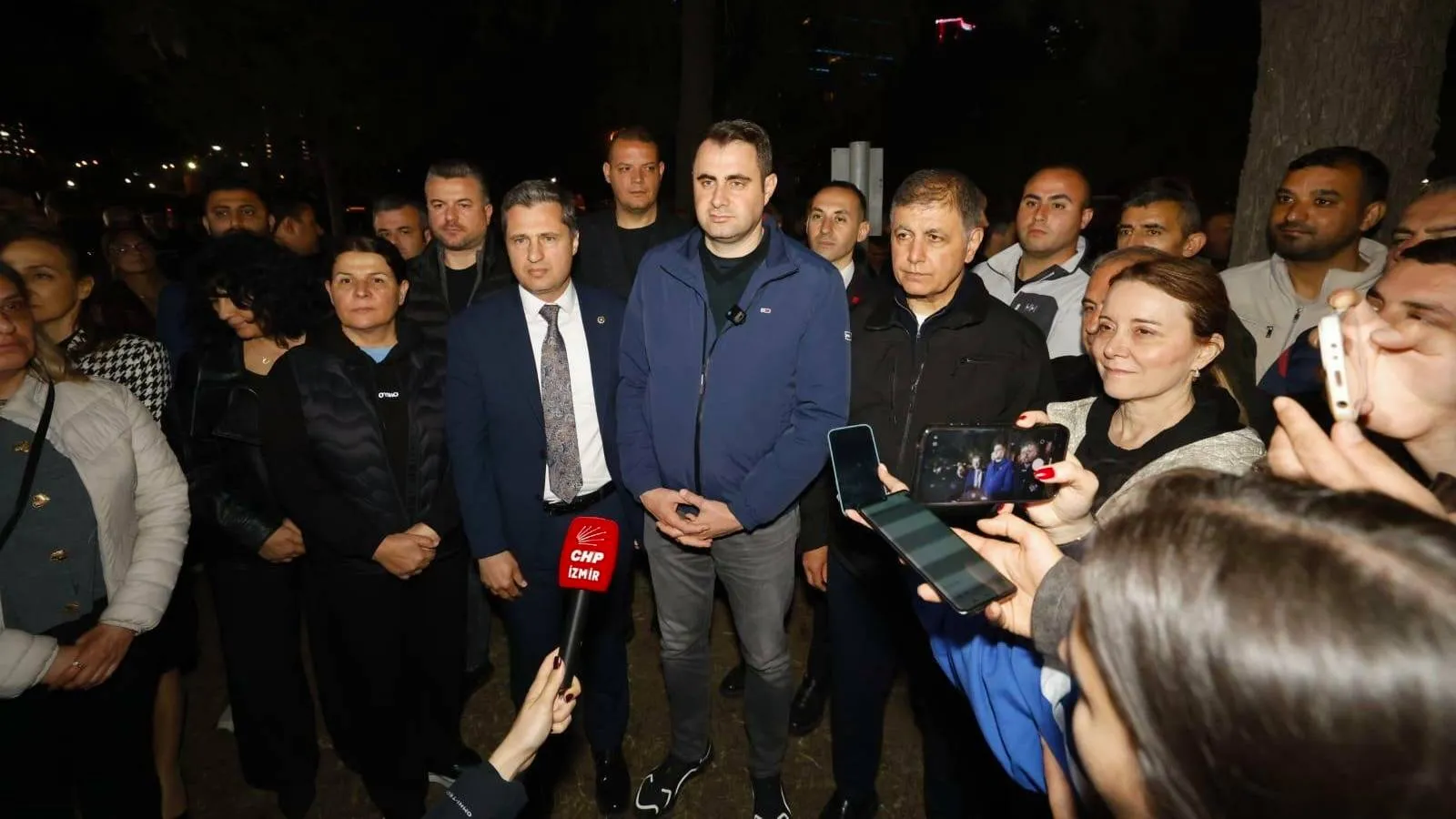İzmir’de Meslek Fabrikası Direnişi Sürüyor!