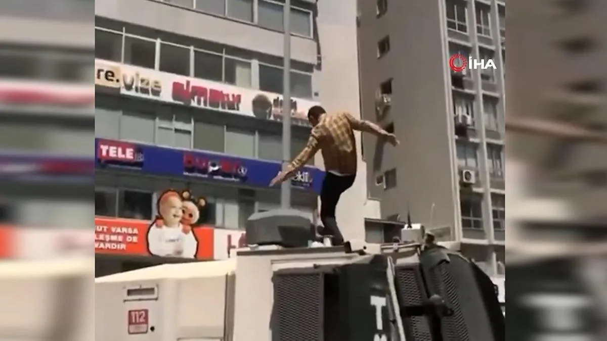 İzmir’de Miting Gerginliği: TOMA’lar ve Arbede!
