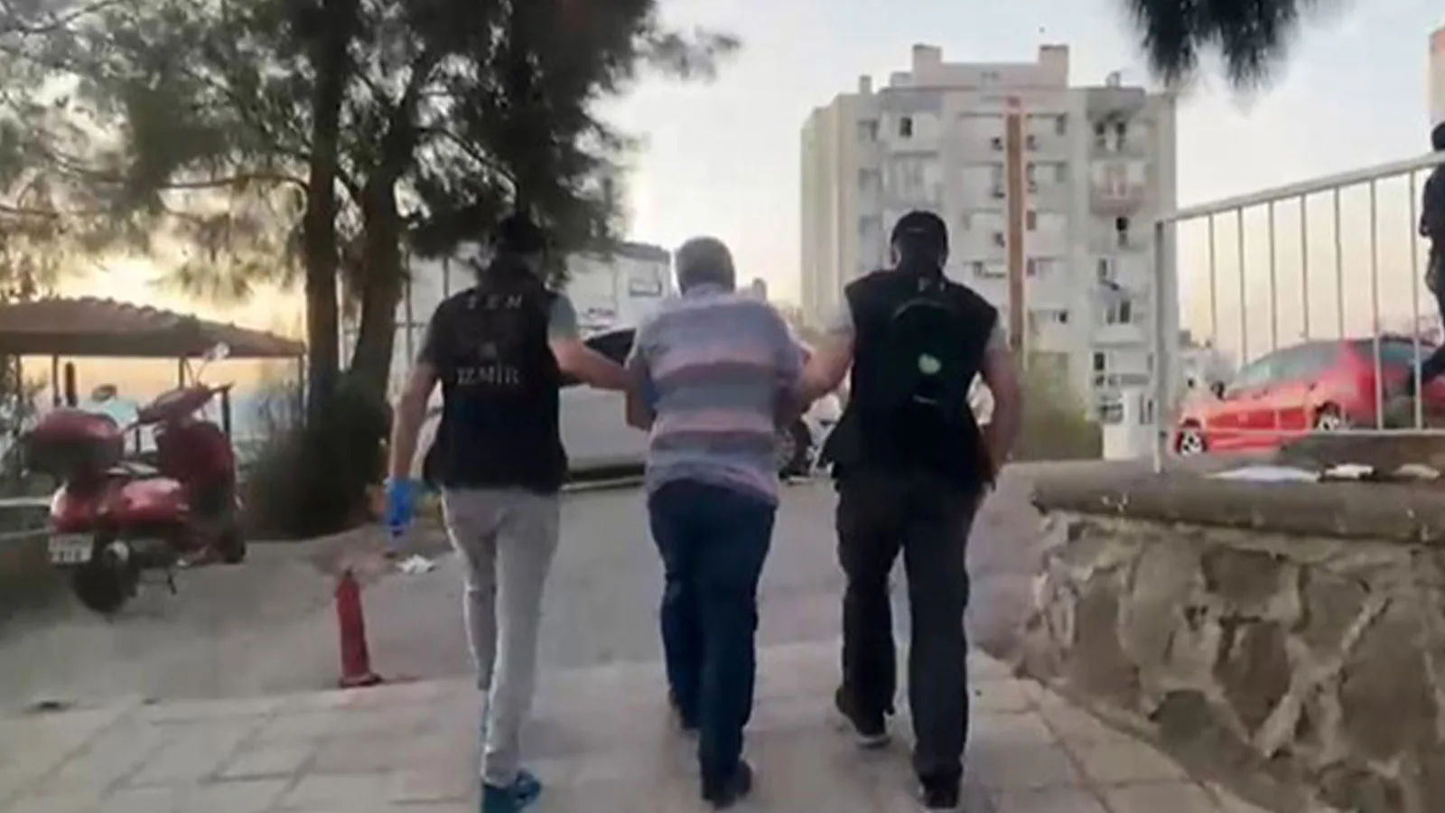İzmir’de MLKP Operasyonu: 20 Gözaltı!