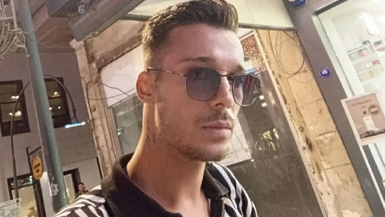 İzmir’de Müzisyen Emre Duman Bıçaklanarak Öldürüldü