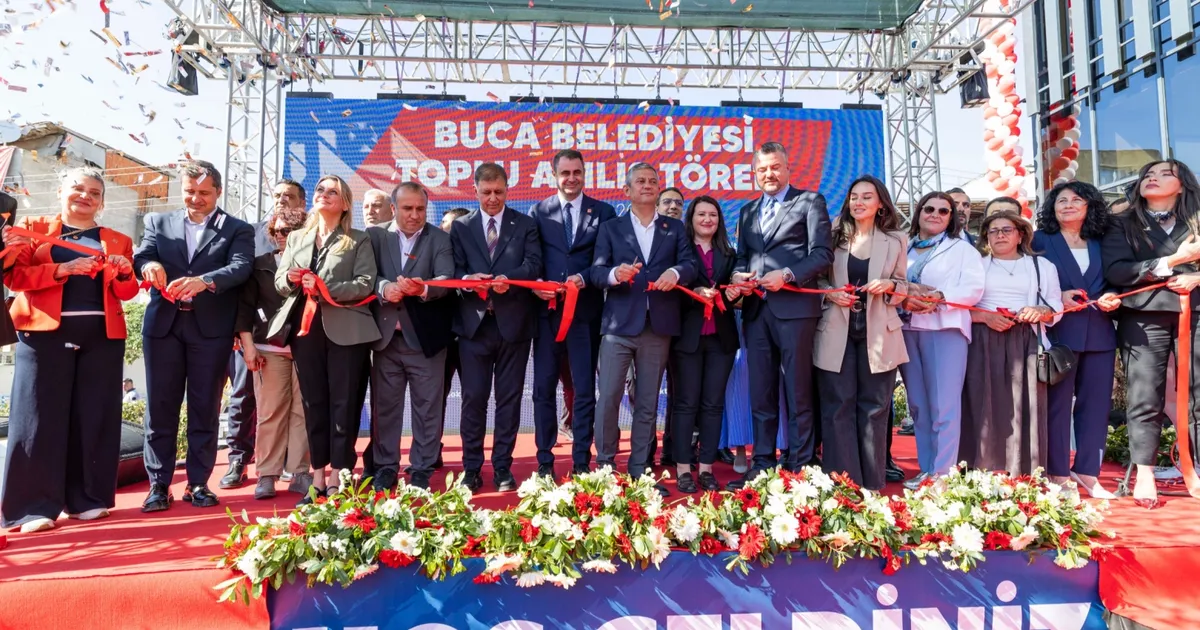 İzmir’de Naim Süleymanoğlu Spor Tesisi Açıldı!