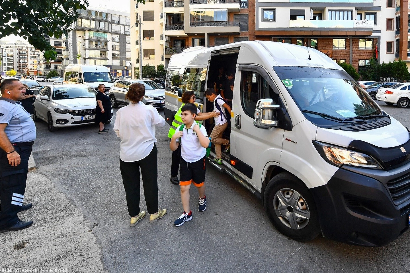 İzmir’de Öğrenci Servis Ücretleri Yüzde 5 Artışla Belirlendi
