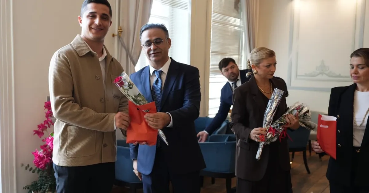 İzmir’de Öğretmenler Günü’nde Özel Buluşma!