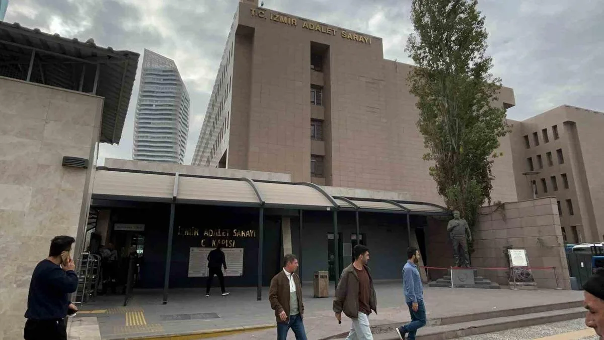 İzmir’de Okullara Yönelik Tehditlere Soruşturma