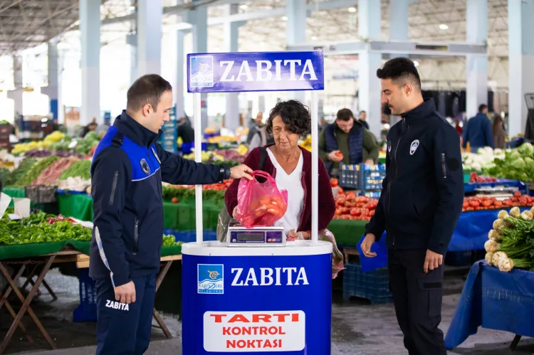 İzmir’de Pazar Yerinde Tüketici Hakları Denetimi