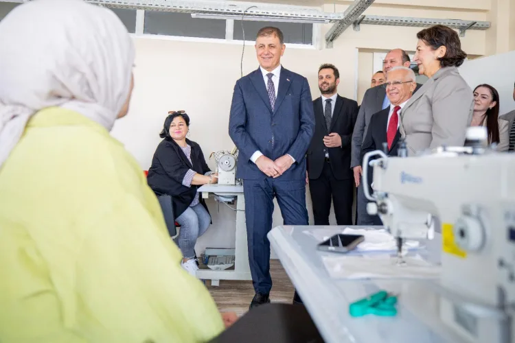 İzmir’de Sanayi Sitesinde İlk Kurs Merkezi Açıldı