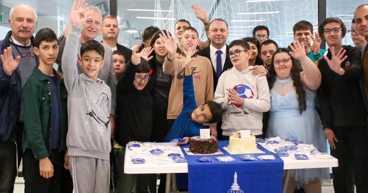 İzmir’de Sevgiyle Engeller Aşıldı!