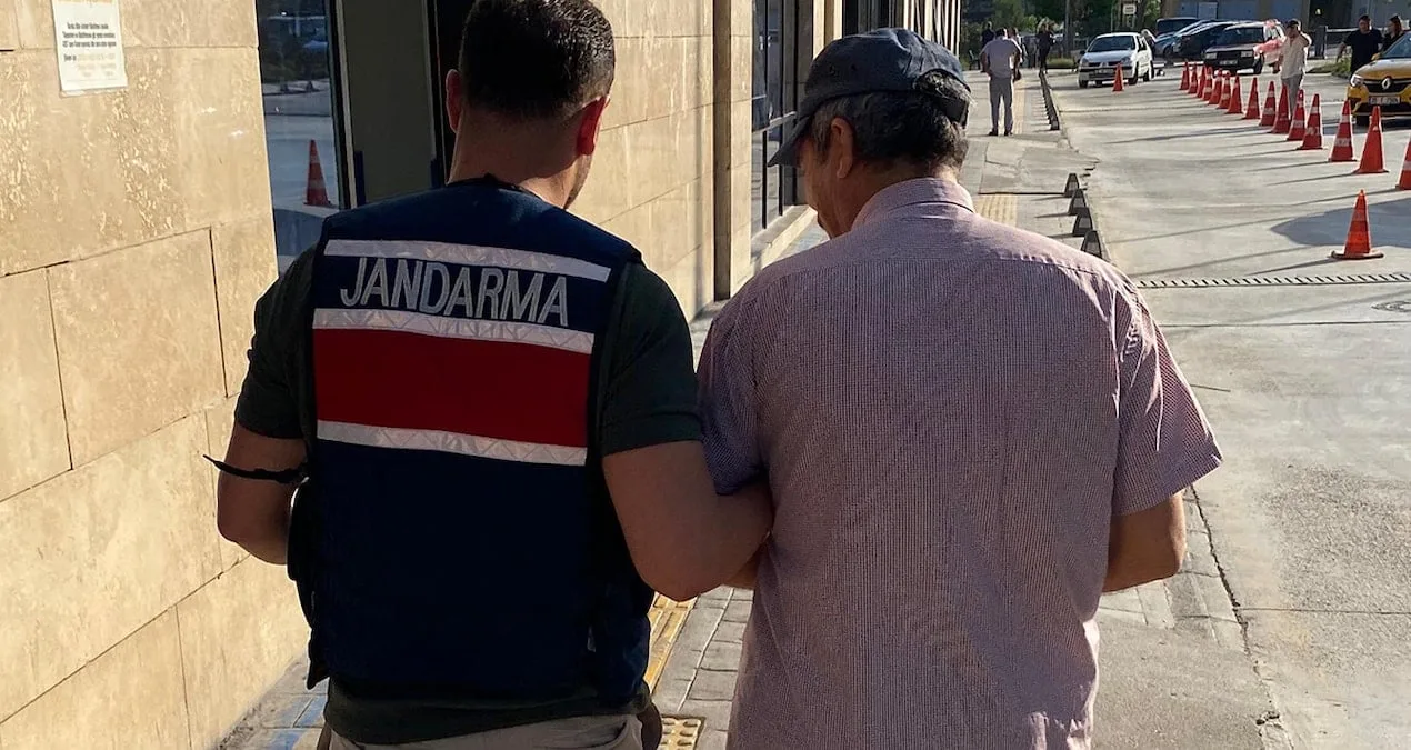 İzmir’de Terör Propagandasına 5 Gözaltı!