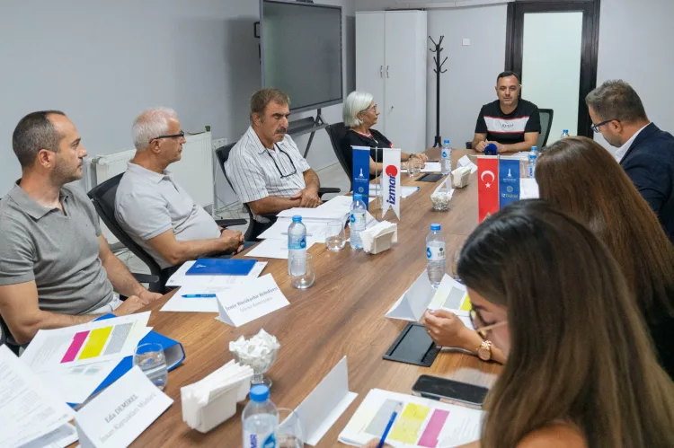 İzmir’de Torpilsiz İşe Alım Süreci Başladı!