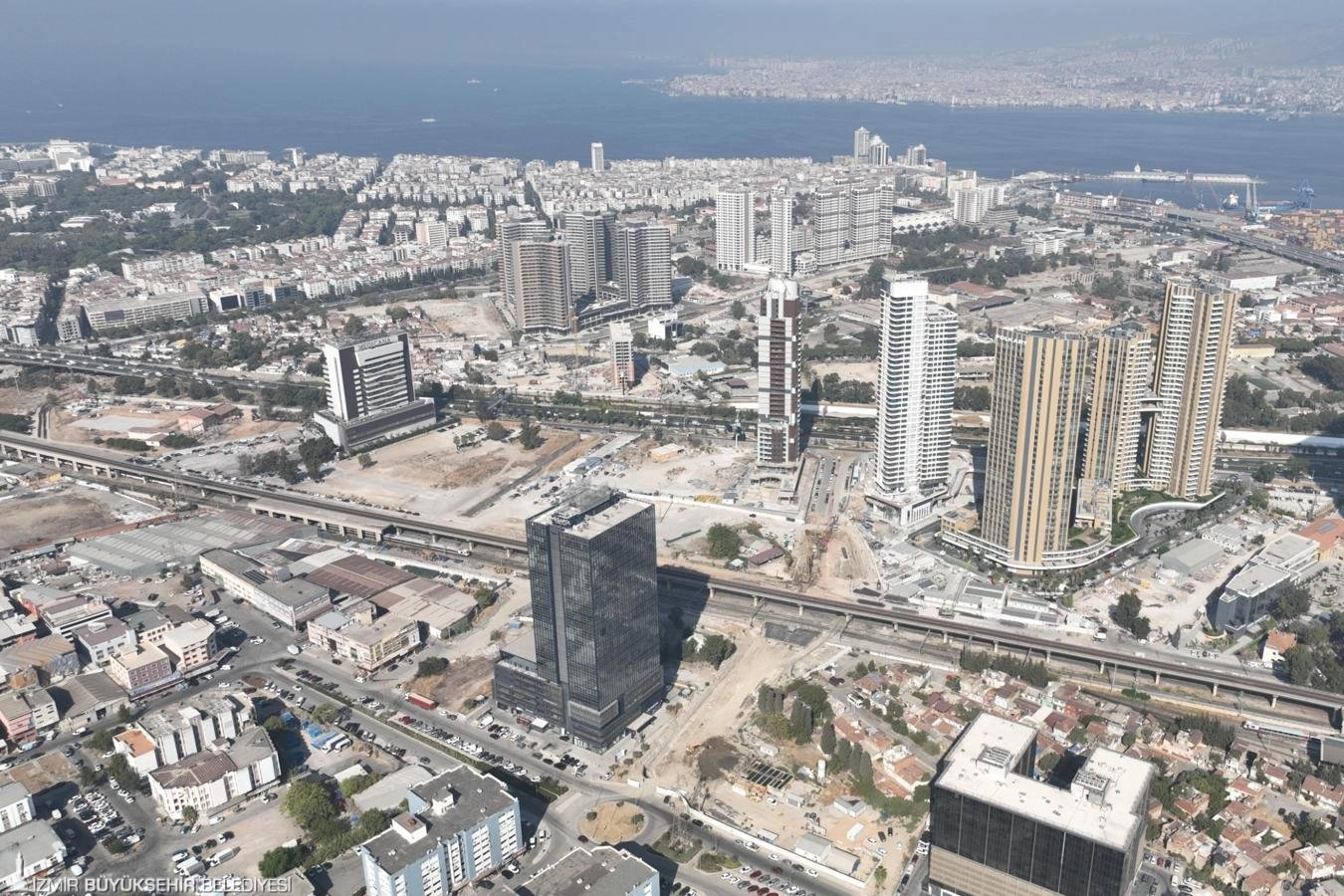 İzmir’de Ulaşımda Devrim: Yeni Projeler Yolda!