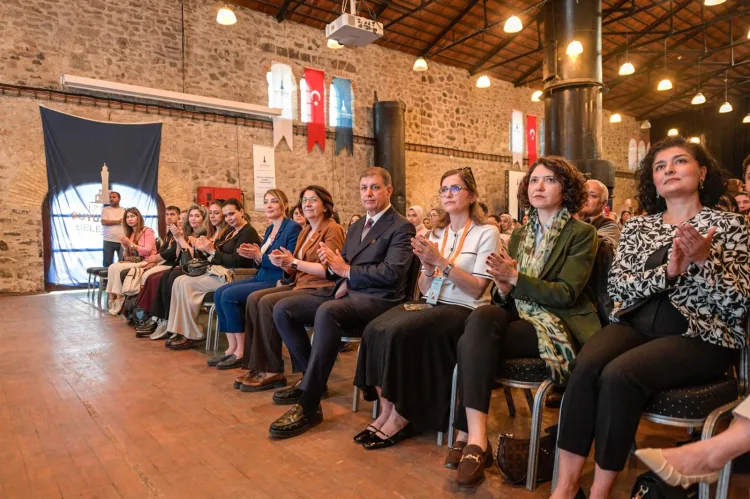 İzmir’de Uluslararası Otizm Sempozyumu Başladı