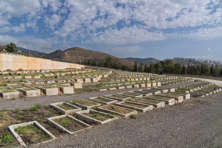 İzmir’de Yeni Mezarlık Alanı ile İhtiyaç Karşılanıyor