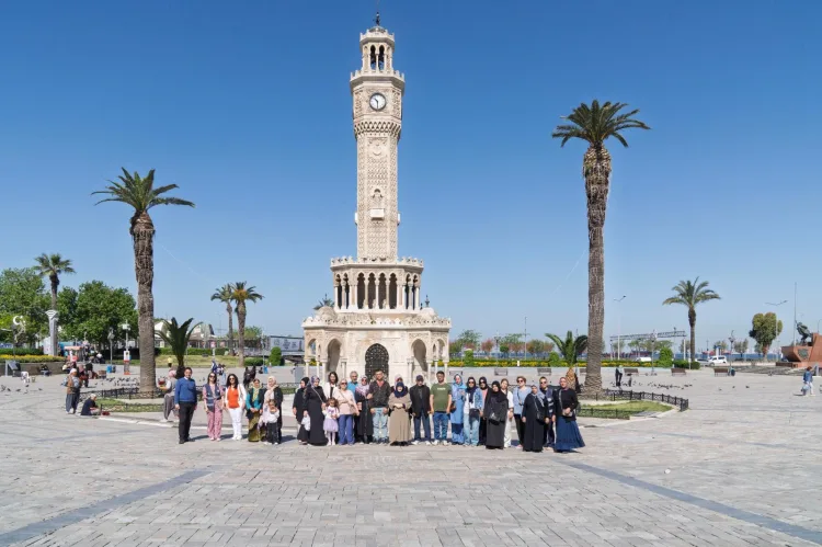 İzmir’den Emeklilere Ücretsiz Gezi Desteği!
