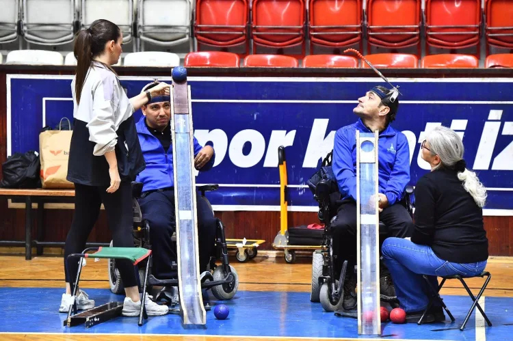 İzmir’den Engelli Dostu Hizmetler ve Yenilikler