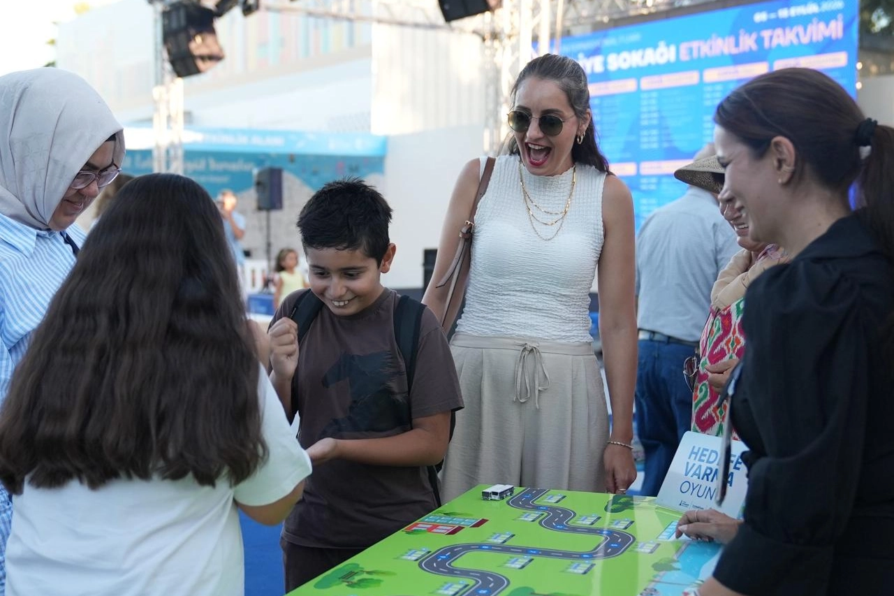İzmir Fuarı’nda ESHOT ile Ulaşımın Geçmişi