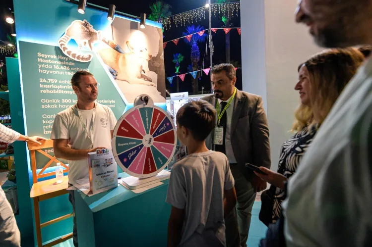 İzmir Fuarı’nda Hayvanseverler İçin Büyüleyici Stand!