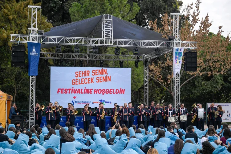 İzmir, Gençler İçin Dost Kent Olma Yolunda!