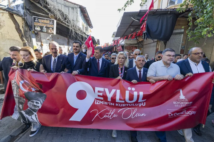 İzmir’in Kurtuluşu: 103. Yıl Zafer Yürüyüşü Coşkusu