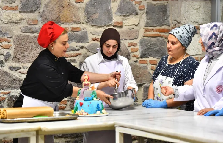 İzmir’in Meslek Fabrikası: 11 Bin Kişiye İstihdam!