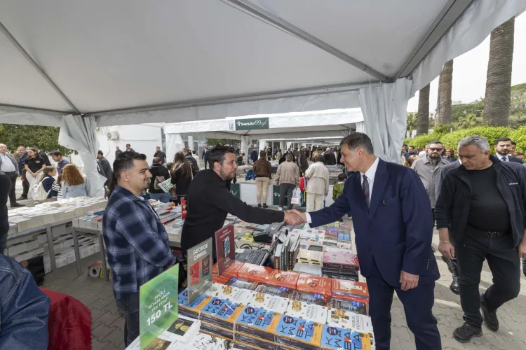 İzmir Kitap Fuarı’nda Umut ve Edebiyat Buluşması!