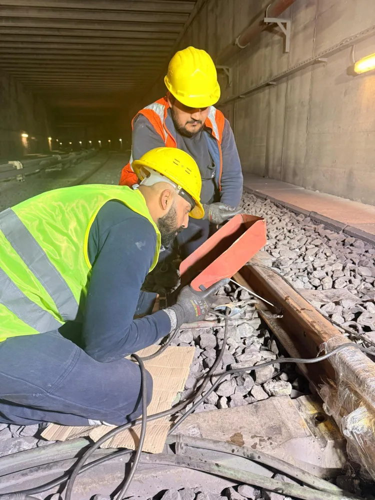 İzmir Metro’sunda Ray Değişimi Tamamlandı!