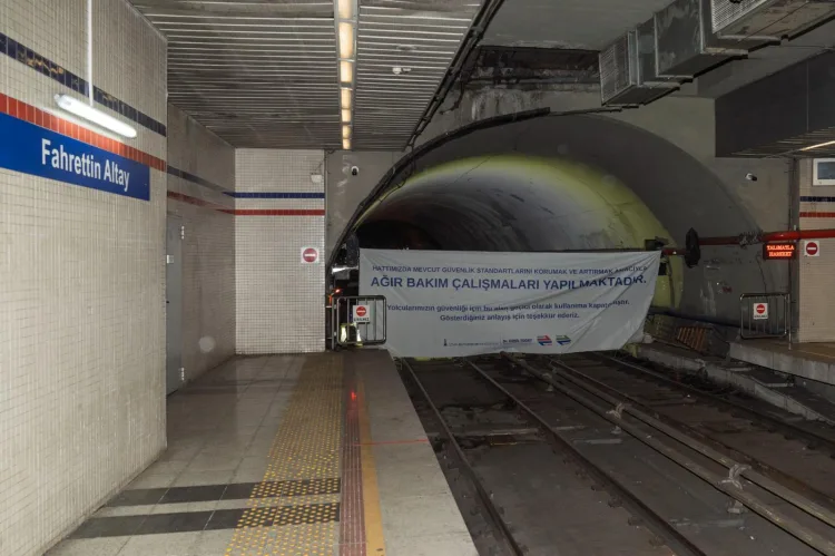 İzmir Metrosu’nda Makas Değişimi Hızla İlerliyor!