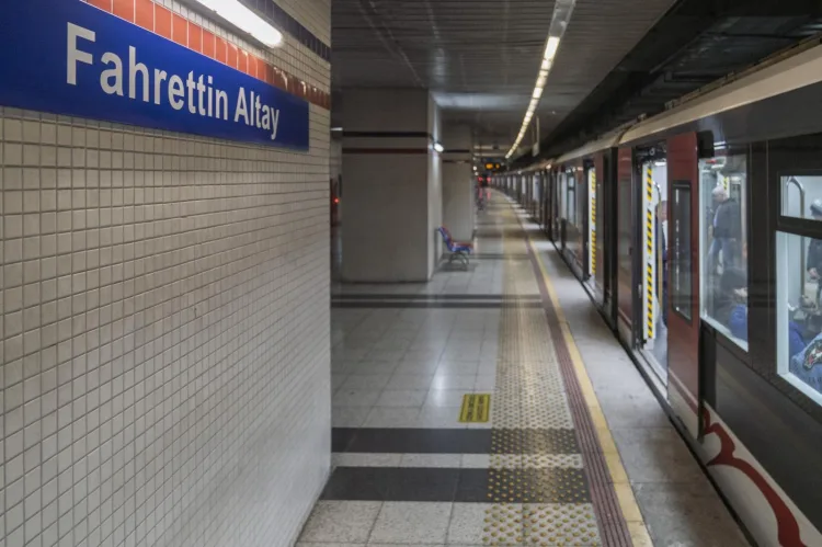İzmir Metrosu’nda Seferler Durduruluyor!