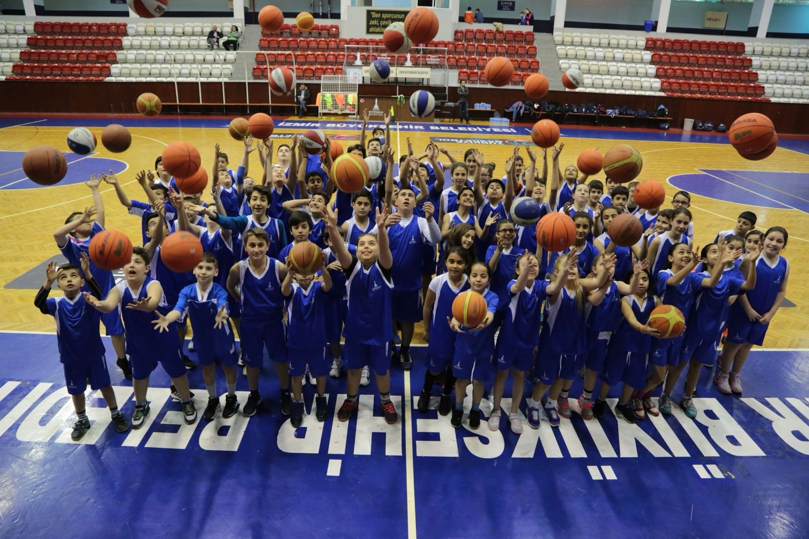 İzmir Yaz Spor Okulları 23 Haziran’da Başlıyor!