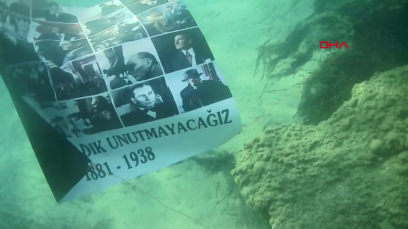 İzmirli Dalgıç, Atatürk’ü Su Altında Andı