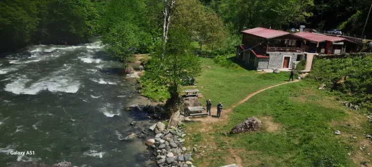 İzmirli Gazeteciler Rize’de Doğayla Buluştu