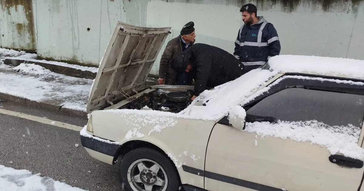İzmit Belediyesi Karla Mücadeleye Devam Ediyor!