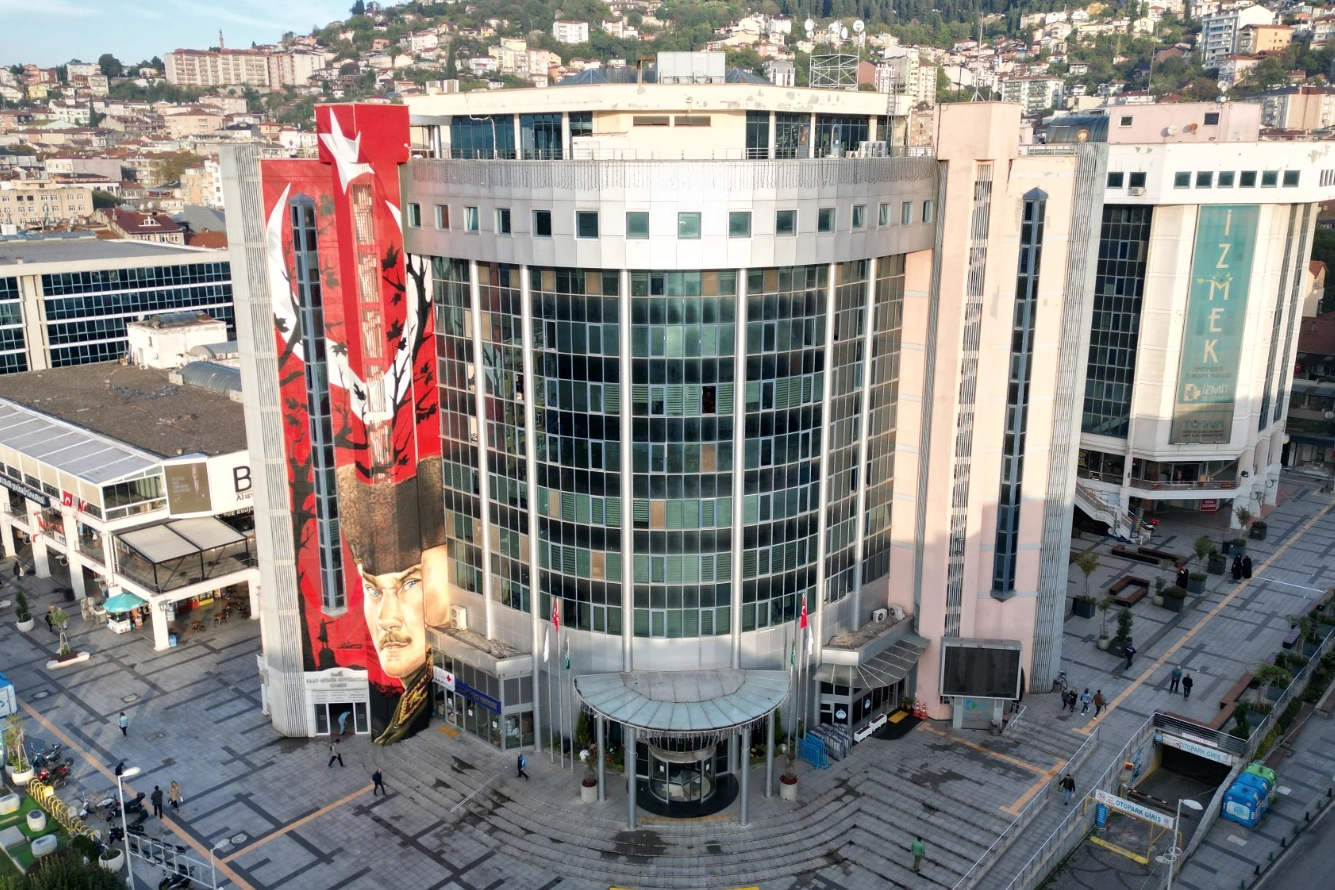 İzmit Belediyesi’nde Ruhsat İddialarına Soruşturma
