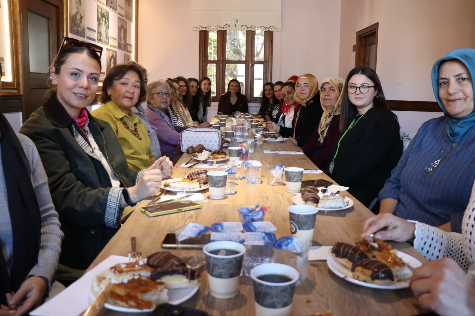 İzmit Çarşısı Kadınları