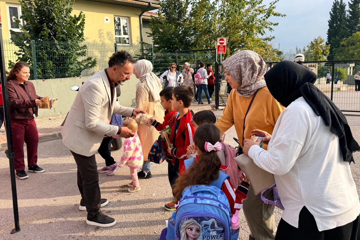 İzmit’te Beslenme Saati Projesi Devam Ediyor!