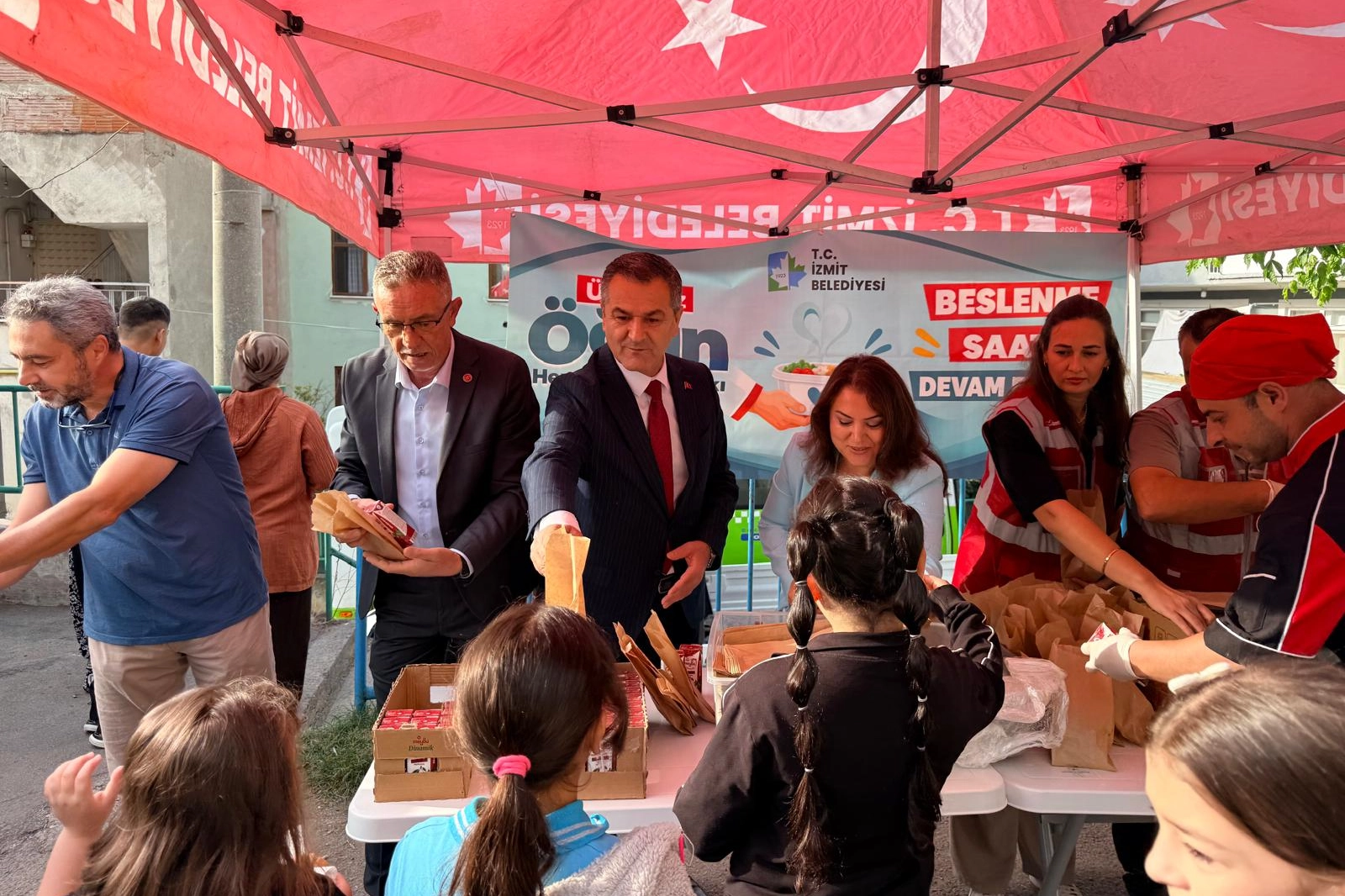 İzmit’te Beslenme Saati Projesi Devam Ediyor!