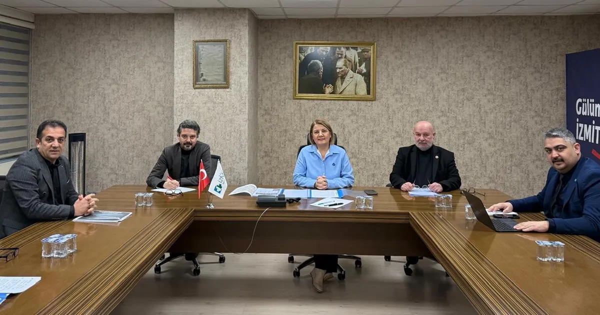 İzmit’te Gençlik ve Spor Projeleri Masaya Yatırıldı
