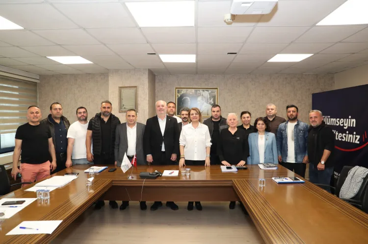 İzmit’te İşçilere Önemli Zam ve Sosyal Hak İyileştirmesi!
