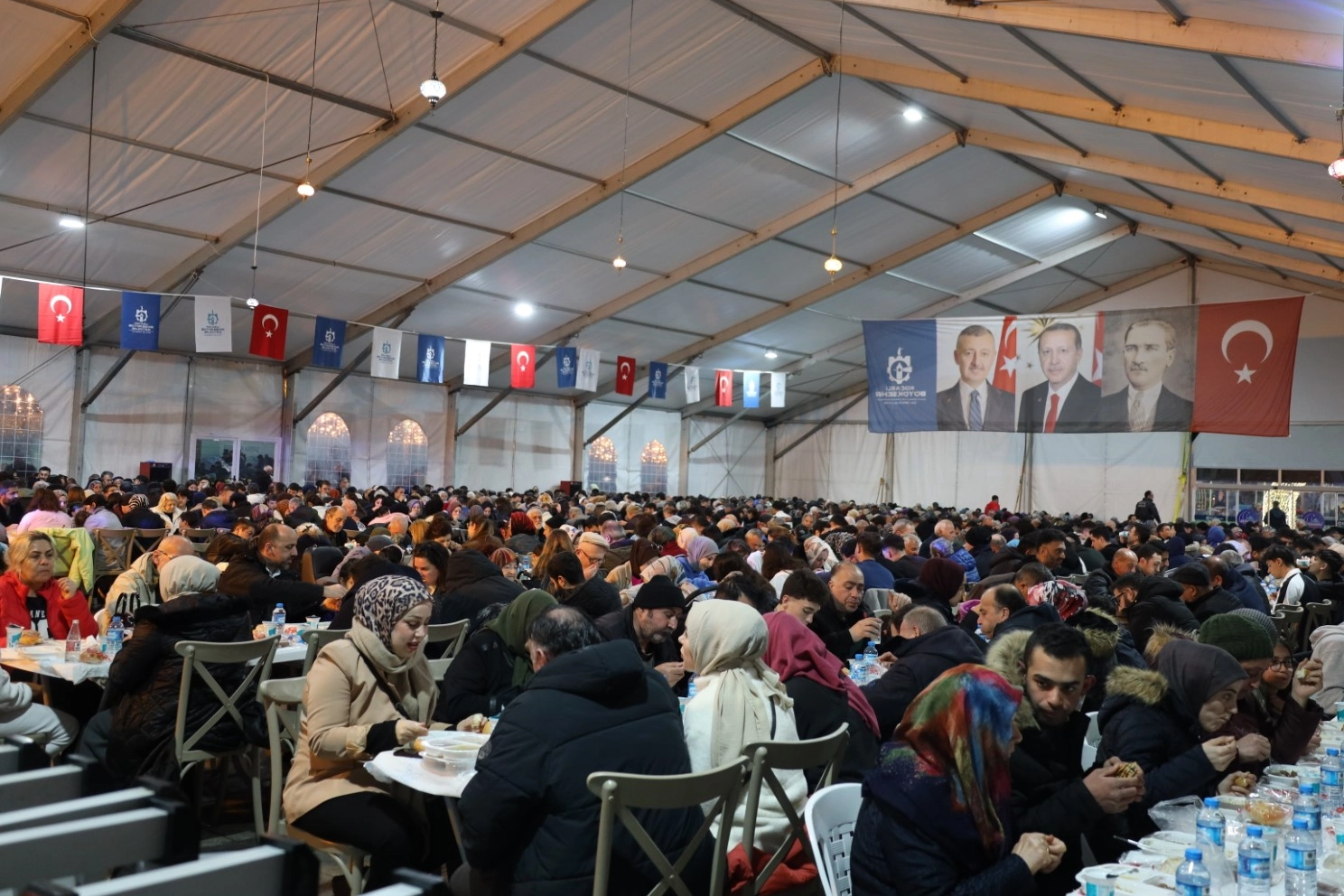 İzmit’te Ramazan Coşkusu: Birlikte İftar Zamanı!