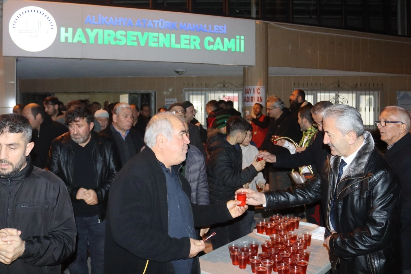İzmit’te Ramazan Coşkusu: Teravih İkramı