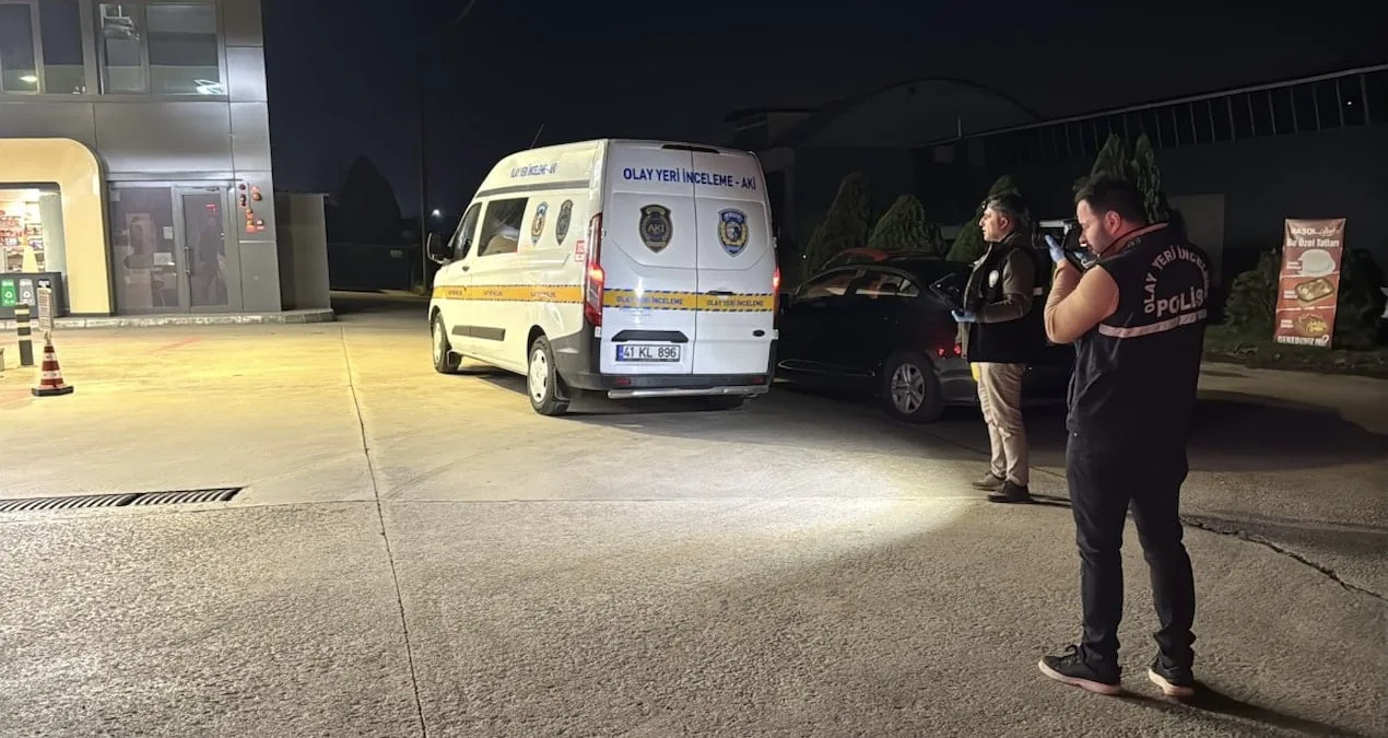 İzmit’te Silahlı Kavga: 3 Yaralı, 1’i Ağır!