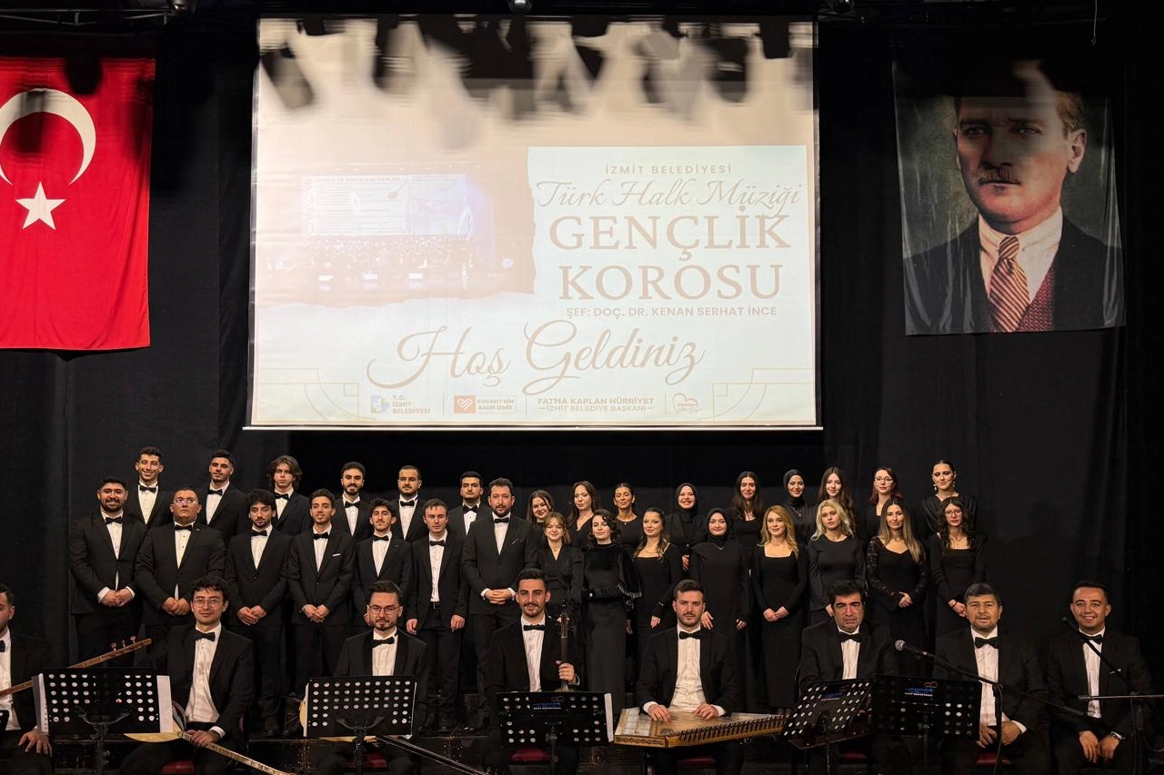 İzmit’te THM Gençlik Korosu’ndan Unutulmaz Gece!
