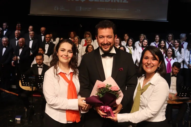 İzmit’te Türk Halk Müziğiyle Unutulmaz Gece