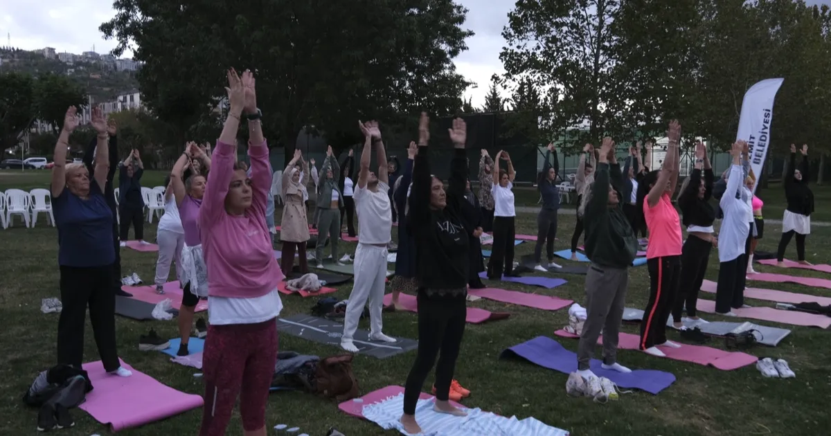İzmit’te Yoga Etkinliğiyle Nefes Açtılar!