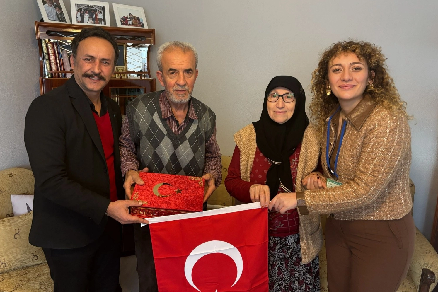 İzmit’ten Gazilere Vefa Ziyareti ve Hediyeler