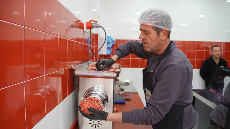 İznik’te Et Satış Noktası Açıldı, Fiyatlar Dikkat Çekti!