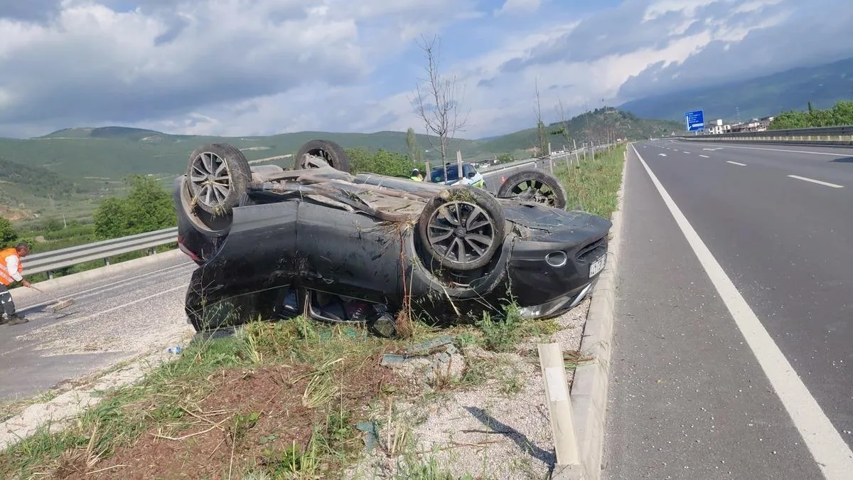 İznik’te Takla Atan Araçta Sürücü Sağ Kurtuldu!