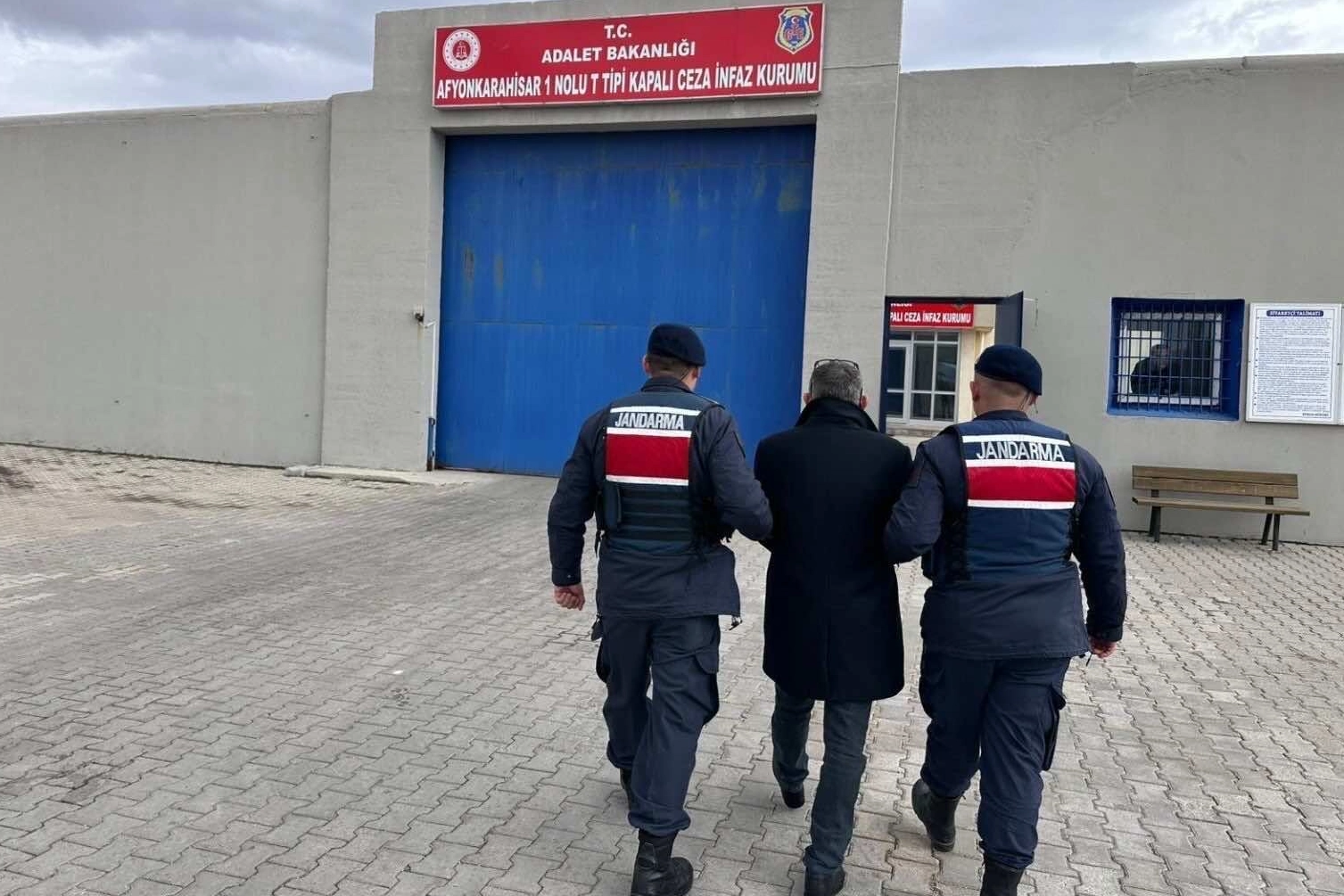 Jandarma, 57 Suçluyu Yakalayarak Huzuru Sağladı!