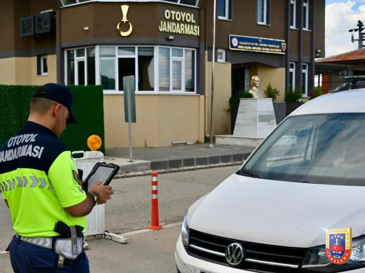 Jandarma, Bayram Dönüş Yolculuklarında Denetim Yapıyor